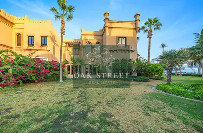 Villa - 4 Bedrooms - 5 Bathrooms for rent in Canal Cove Frond J - Canal Cove Villas - Palm Jumeirah - Dubai