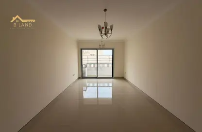 Apartment - 1 Bedroom - 1 Bathroom for rent in AlFalah - Muwaileh Commercial - Sharjah