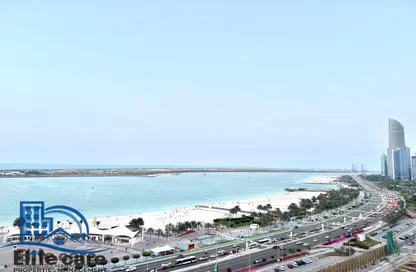 Apartment - 3 Bedrooms - 4 Bathrooms for rent in Khalidiya Towers - Al Khalidiya - Abu Dhabi