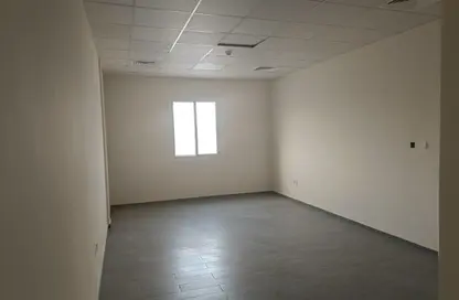 شقة - 2 غرف نوم - 3 حمامات للايجار في الجرف الصناعية 2 - الجرف الصناعية - عجمان شقة - 2 غرف نوم - 3 حمامات للايجار في الجرف الصناعية 2 - الجرف الصناعية - عجمان