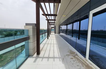 Apartment - 3 Bedrooms - 4 Bathrooms for rent in Al Zeina - Al Raha Beach - Abu Dhabi