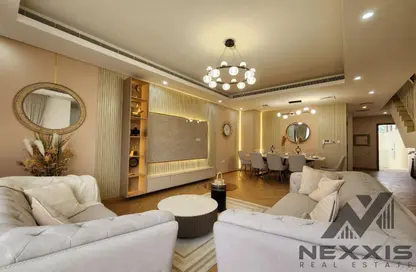 فيلا - 4 غرف نوم - 6 حمامات للايجار في ليلك بارك - الضاحية 12 - قرية الجميرا سركل - دبي