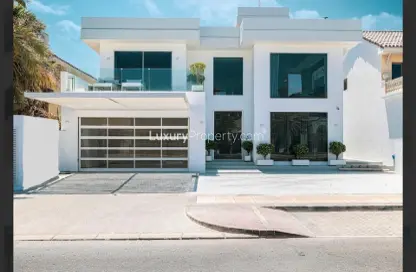 Villa - 6 Bedrooms - 7 Bathrooms for sale in Garden Homes Frond B - Garden Homes - Palm Jumeirah - Dubai