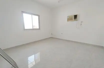 Empty Room image for: Apartment - 4 Bedrooms - 2 Bathrooms for rent in Ugdat Al Muwaji - Al Mutarad - Al Ain, Image 1
