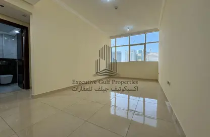 Apartment - 2 Bedrooms - 2 Bathrooms for rent in Hamdan Street - Abu Dhabi
