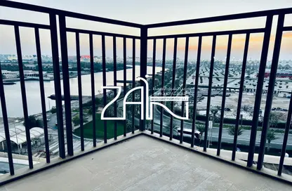 Apartment - Studio - 1 Bathroom for sale in Waters Edge - Yas Island - Abu Dhabi