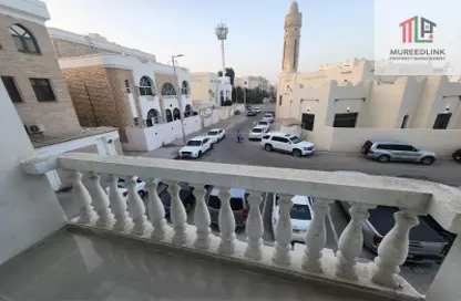 شقة - 1 حمام للايجار في شارع السعادة - المشرف - أبوظبي