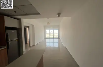 Apartment - 1 Bedroom - 2 Bathrooms for rent in Ajman Creek Towers - Al Rashidiya 1 - Al Rashidiya - Ajman