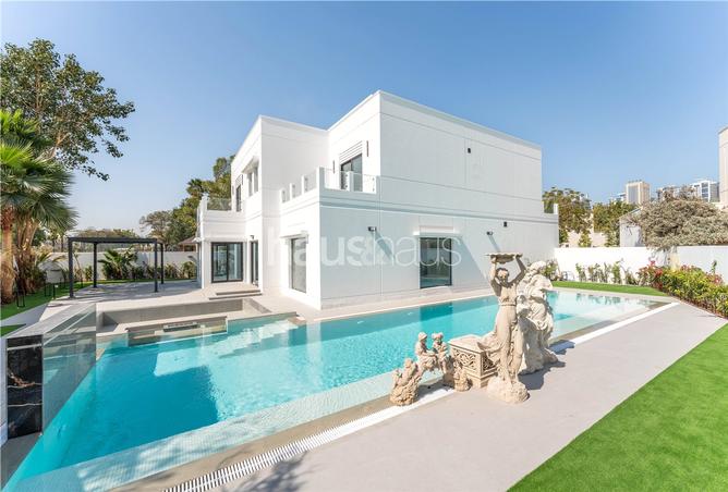 Villa - 6 Bedrooms - 6 Bathrooms for sale in Meadows 1 - Meadows - Dubai