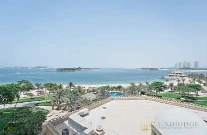Apartment - 3 Bedrooms - 4 Bathrooms for rent in Al Dabas - Shoreline Apartments - Palm Jumeirah - Dubai