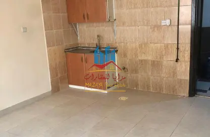Apartment - Studio - 1 Bathroom for rent in Al Nabaa Building - Al Naba'ah - Al Sharq - Sharjah
