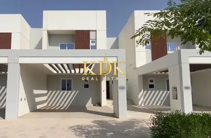 Villa - 3 Bedrooms - 4 Bathrooms for rent in Amaranta - Villanova - Dubai Land - Dubai