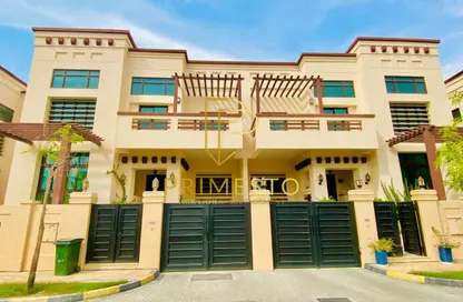 Villa - 5 Bedrooms - 7 Bathrooms for rent in Hills Abu Dhabi - Al Maqtaa - Abu Dhabi
