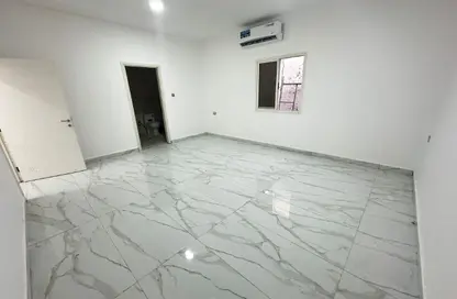 شقة - غرفة نوم - 1 حمام للايجار في مدينة شخبوط - أبوظبي شقة - غرفة نوم - 1 حمام للايجار في مدينة شخبوط - أبوظبي