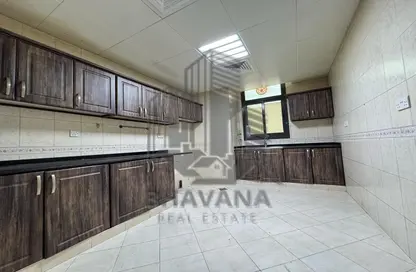 شقة - غرفة نوم - 1 حمام للايجار في C2302 - مدينة خليفة أ - مدينة خليفة - أبوظبي