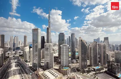 Apartment - 3 Bedrooms - 3 Bathrooms for sale in Paramount Tower Hotel  and  Residences - Business Bay - Dubai
