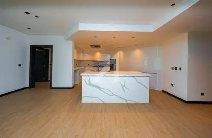 Kitchen image for: Apartment - 3 Bedrooms - 4 Bathrooms for sale in Al Hallawi - Shoreline Apartments - Palm Jumeirah - Dubai, Image 1