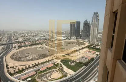 شقة - 2 غرف نوم - 3 حمامات للايجار في برج تشرشل السكني - أبراج تشرشل - الخليج التجاري - دبي