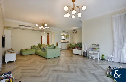 Apartment - 3 Bedrooms - 4 Bathrooms for sale in Al Anbar Tower - Emaar 6 Towers - Dubai Marina - Dubai