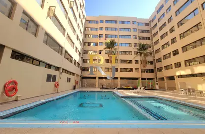 Apartment - 3 Bedrooms - 2 Bathrooms for rent in Silver Sands 1 - Mankhool - Bur Dubai - Dubai