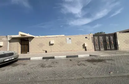 Villa - 7+ Bedrooms - 3 Bathrooms for sale in Al Hazana - Al Riqqa - Sharjah