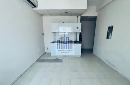 Apartment - Studio - 1 Bathroom for rent in Fire Station Road - Muwaileh - Sharjah