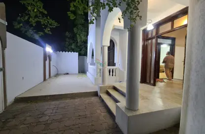 دوبلكس - 4 غرف نوم - 4 حمامات للايجار في مجلود - المويجي - العين