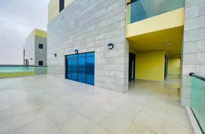 دوبلكس - 3 غرف نوم - 4 حمامات للايجار في شاطئ الراحة - أبوظبي