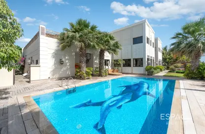 Villa - 6 Bedrooms - 7 Bathrooms for sale in Signature Villas Frond L - Signature Villas - Palm Jumeirah - Dubai