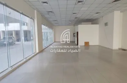 Shop - Studio - 2 Bathrooms for rent in Al Noor Tower - Al Majaz 3 - Al Majaz - Sharjah