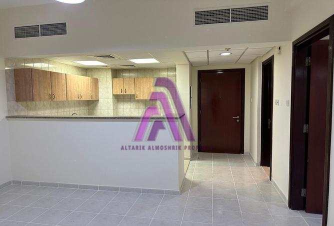 Apartment - 1 Bedroom - 2 Bathrooms for rent in P21 - France Cluster - International City - Dubai