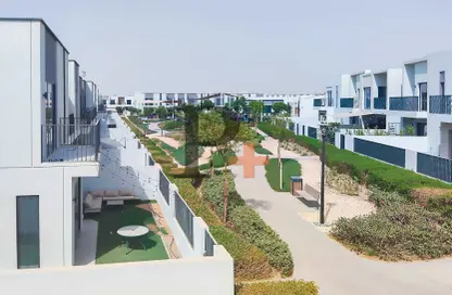 Villa - 3 Bedrooms - 4 Bathrooms for rent in Greenviews 2 - EMAAR South - Dubai South (Dubai World Central) - Dubai