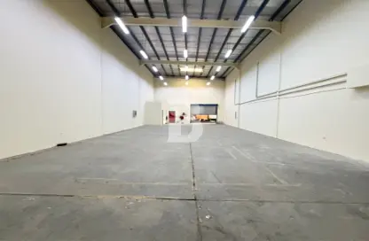 Warehouse - Studio for rent in Phase 2 - Dubai Investment Park (DIP) - Dubai Warehouse - Studio for rent in Phase 2 - Dubai Investment Park (DIP) - Dubai