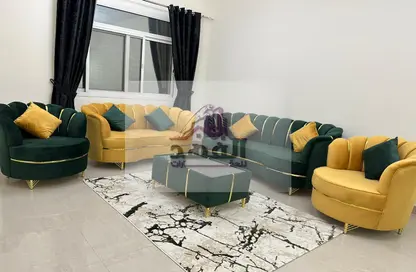 Living Room image for: Apartment - 3 Bedrooms - 2 Bathrooms for rent in Sheikh Jaber Al Sabah Street - Al Naimiya - Al Nuaimiya - Ajman, Image 1