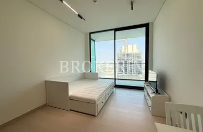 Apartment - Studio - 1 Bathroom for rent in Binghatti Azure - Jumeirah Village Circle - Dubai