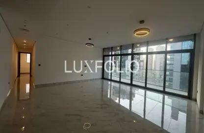 Apartment - 3 Bedrooms - 5 Bathrooms for rent in Royal Regency - Business Bay - Dubai