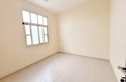 Empty Room image for: Apartment - 2 Bedrooms - 2 Bathrooms for rent in Al Ghail - Al Mutarad - Al Ain, Image 1