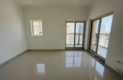 Apartment - 1 Bedroom - 2 Bathrooms for rent in Spanish Andalusian - Canal Residence - Dubai Sports City - Dubai