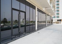 صورةمبنى خارجي لـ: محل للبيع في أو تن - الجداف - دبي, صورة 1