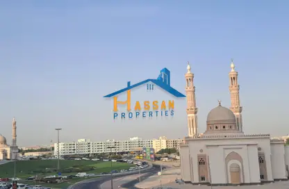 Apartment - 2 Bedrooms - 2 Bathrooms for rent in New Al Taawun Road - Al Taawun - Sharjah