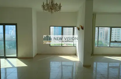 Apartment - 3 Bedrooms - 4 Bathrooms for rent in Al Majaz Tower - Al Majaz - Sharjah