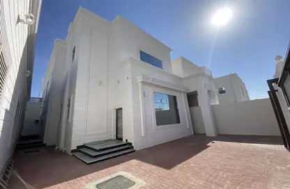Terrace image for: Villa - 5 Bedrooms - 7 Bathrooms for rent in Hazza Al Boush - Al Yahar - Al Ain, Image 1