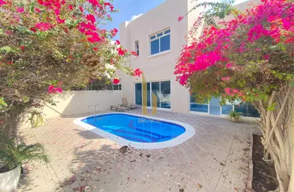 Villa - 4 Bedrooms - 4 Bathrooms for rent in Umm Suqeim 2 Villas - Umm Suqeim 2 - Umm Suqeim - Dubai