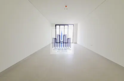 Apartment - 2 Bedrooms - 3 Bathrooms for rent in AlFalah - Muwaileh Commercial - Sharjah