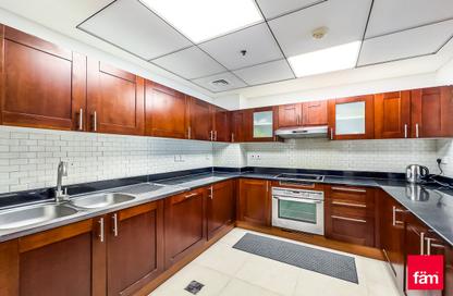 Apartment - 1 Bedroom - 2 Bathrooms for rent in Green Lakes Towers - JLT Cluster S - Jumeirah Lake Towers - Dubai