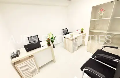 Office Space - Studio - 1 Bathroom for rent in Silver Home Building - Hor Al Anz - Deira - Dubai