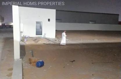 Warehouse - Studio - 1 Bathroom for rent in Umm Al Thuoob - Umm Al Quwain