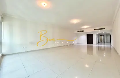 Apartment - 3 Bedrooms - 4 Bathrooms for rent in Al Ahlia tower - Al Khalidiya - Abu Dhabi