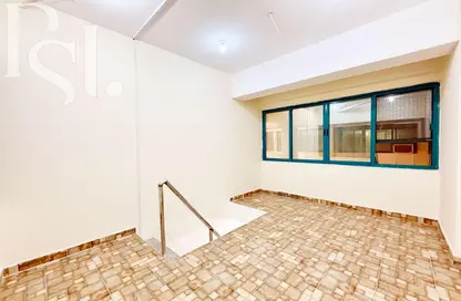 Shop - Studio for rent in Al Qusais Building - Al Qusais Residential Area - Al Qusais - Dubai
