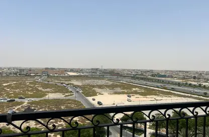 شقة - 2 غرف نوم - 4 حمامات للايجار في قمر 8 - مدينة بدر - المحيصنة - دبي